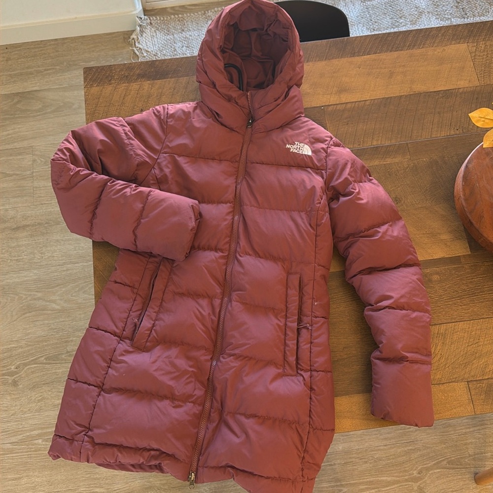 Women’s north face down puffy coat